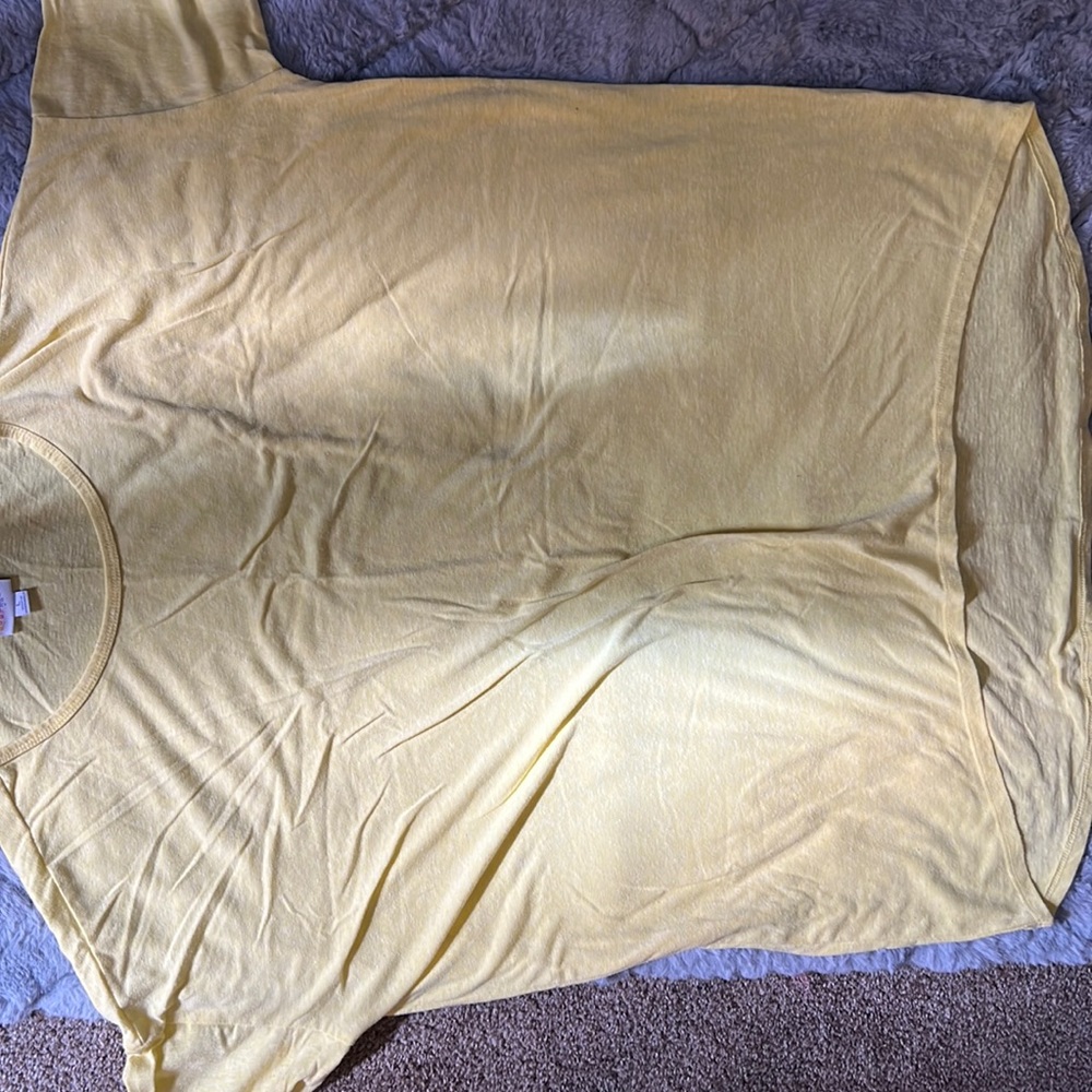 Lularoe shirt